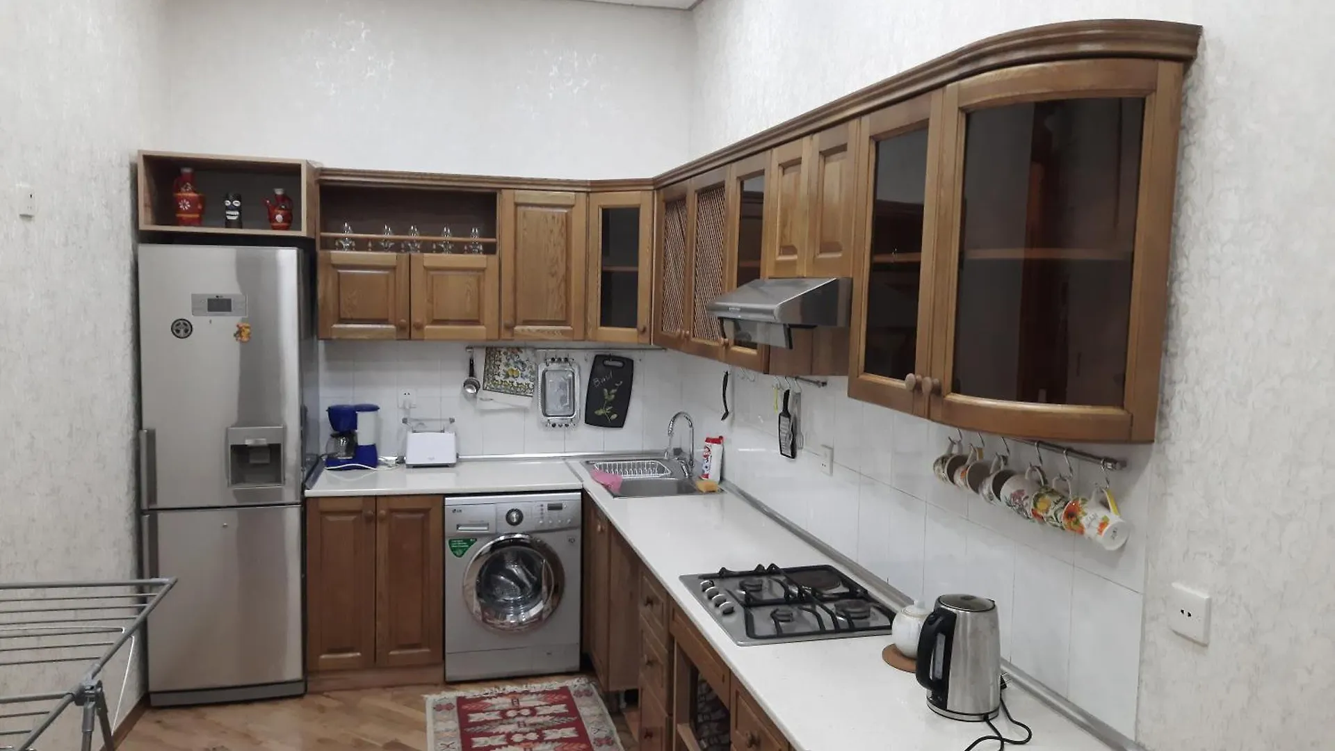 Spacious Apartment In Center, Near Nizami St, Fountain Square And Sahil Metro Station Baku