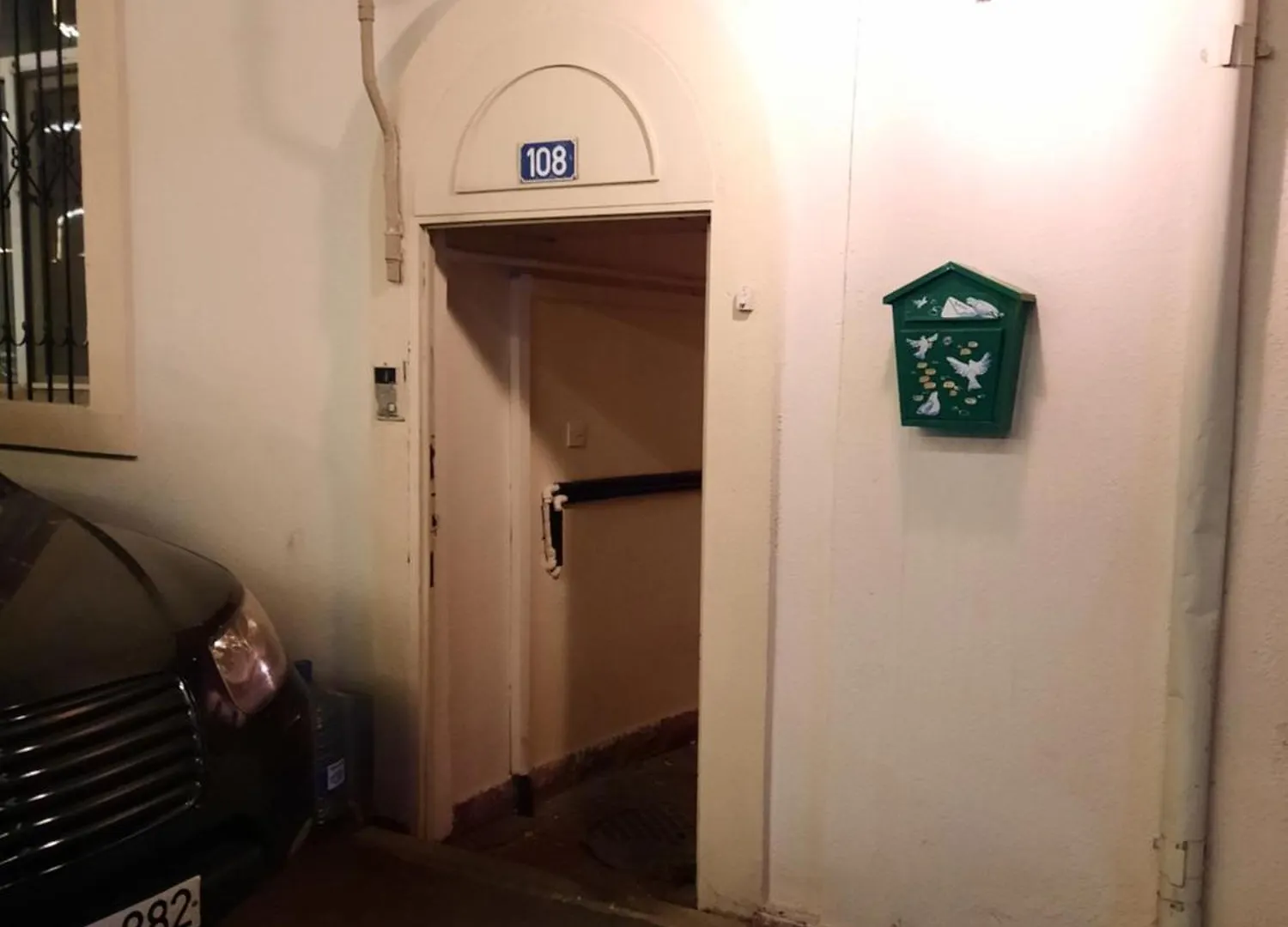 Spacious Apartment In Center, Near Nizami St, Fountain Square And Sahil Metro Station Baku