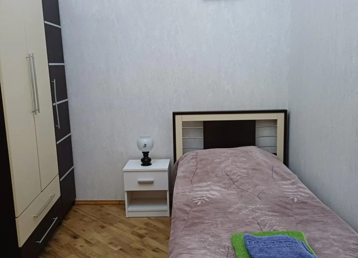 Spacious Apartment In Center, Near Nizami St, Fountain Square And Sahil Metro Station Baku