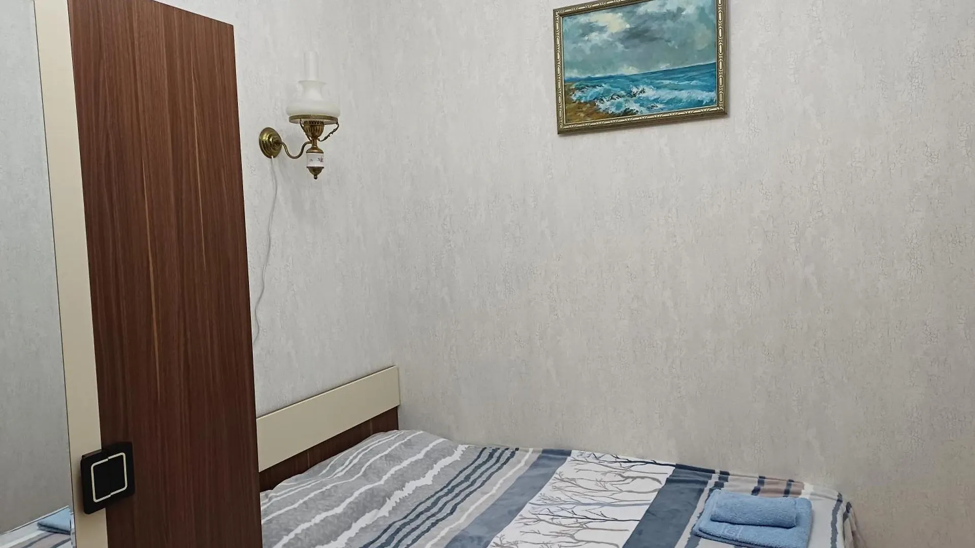 Spacious Apartment In Center, Near Nizami St, Fountain Square And Sahil Metro Station Баку Азербайджан